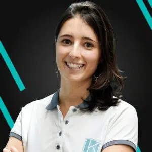 Photo de profile face de Laetitia Chabre Kinesitherapeute a IK Paris 16 | IK Paris