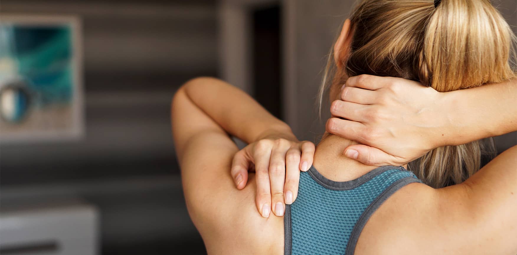 Soulager les douleurs du cou : 5 exercices | Institut de Kinésithérapie | Paris