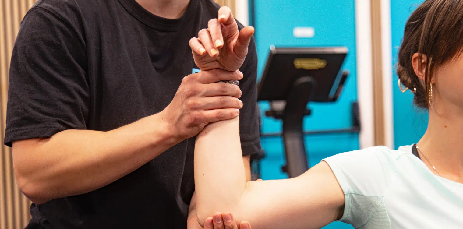 tendinite du coude du tennisman, tennis elbow - Institut de Kinésithérapie Paris